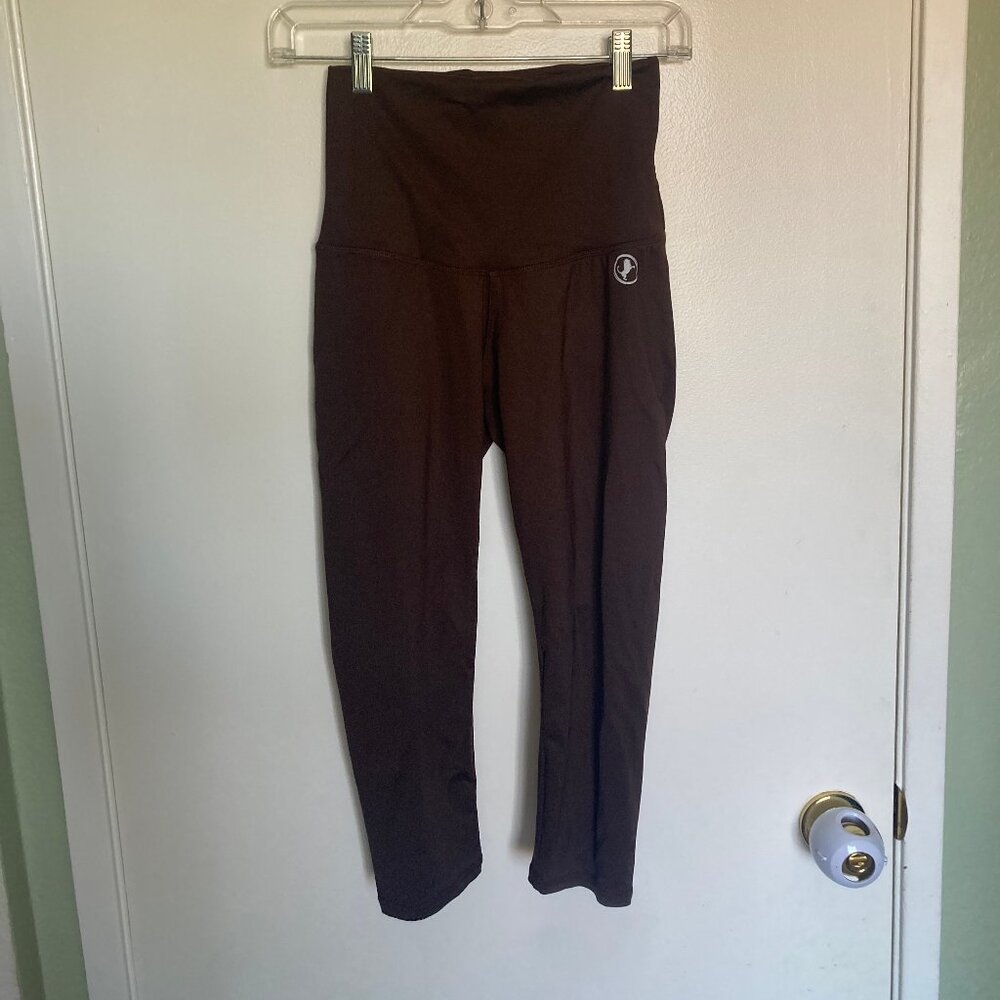 ABS2B chocolate brown Marilyn high waist scrunch butt capri leggings size medium